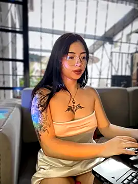 Snapshot of Valu_euphoria chatting on November 25, 2025, 6:52 pm Valu euphoria online show from November 25, 2025, 6:52 pm