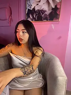 Snapshot of Valu_euphoria chatting on February 4, 2026, 8:25 pm Valu euphoria online show from February 4, 2026, 8:25 pm