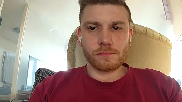 Snapshot of Foxtrott_242 chatting on January 18, 2026, 1:04 pm Foxtrott 242 online show from January 18, 2026, 1:04 pm