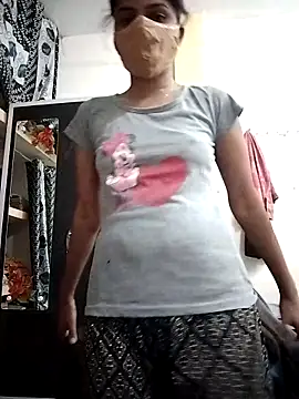 fuungirl38 online show from October 18, 2025, 11:33 am