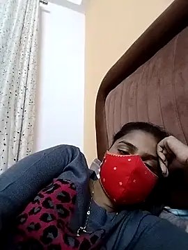 fuungirl38 online show from November 4, 2025, 4:39 pm