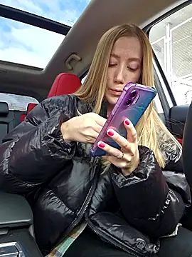 Snapshot of Pussy_Drive03 chatting on October 13, 2025, 5:18 am Pussy Drive03 online show from October 13, 2025, 5:18 am