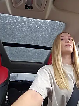 Snapshot of Pussy_Drive03 chatting on December 14, 2025, 6:08 am Pussy Drive03 online show from December 14, 2025, 6:08 am