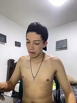 Snapshot of Gadiel_Sex chatting on October 13, 2025, 2:06 pm Gadiel Sex online show from October 13, 2025, 2:06 pm