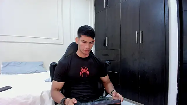 ANDRES STUD online show from April 3, 2026, 3:48 am