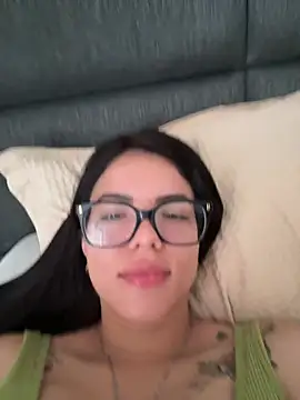 Snapshot of nadia_smith chatting on July 26, 2026, 6:04 pm nadia smith online show from July 26, 2026, 6:04 pm