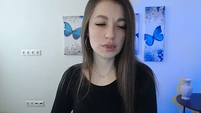 Snapshot of Eva_Eldis chatting on February 16, 2025, 9:48 am Eva Eldis online show from February 16, 2025, 9:48 am