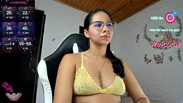 alisson hoffman05 online show from December 1, 2025, 9:53 pm