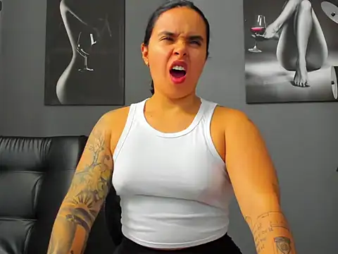 Snapshot of karlyjons12 chatting on September 19, 2025, 4:07 pm karlyjons12 online show from September 19, 2025, 4:07 pm