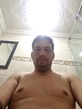 reyarturs13 online show from February 11, 2025, 4:55 am