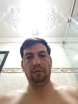 reyarturs13 online show from March 11, 2025, 4:43 am