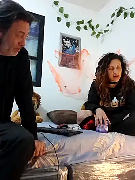 jeans and emma online show from November 1, 2025, 2:46 am