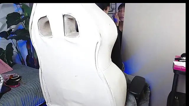 Miaa Lee7 online show from October 16, 2025, 8:54 pm