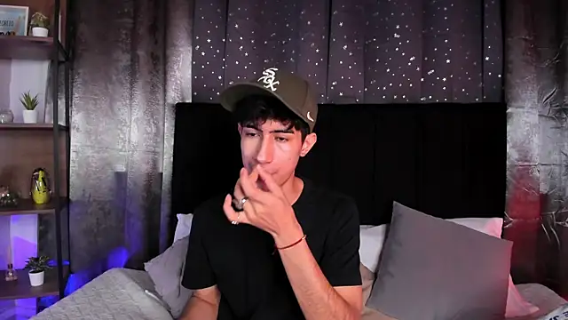 NovaaWheler online show from October 31, 2025, 12:50 pm