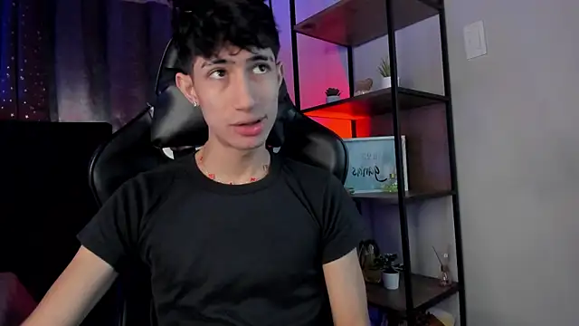 NovaaWheler online show from April 4, 2026, 11:51 am