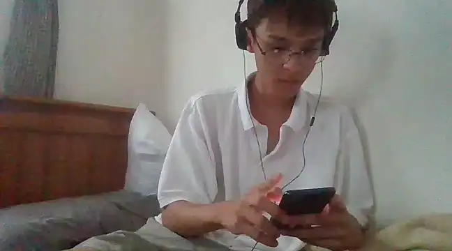 Snapshot of ChavoOT chatting on February 21, 2025, 9:22 pm ChavoOT online show from February 21, 2025, 9:22 pm