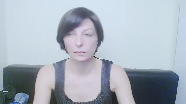 Snapshot of _AngeliaFlow_ chatting on February 5, 2025, 12:49 pm AngeliaFlow online show from February 5, 2025, 12:49 pm