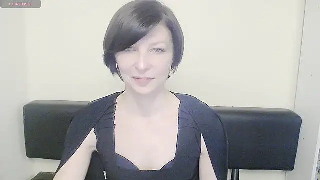 Snapshot of _AngeliaFlow_ chatting on February 12, 2025, 11:29 am AngeliaFlow online show from February 12, 2025, 11:29 am