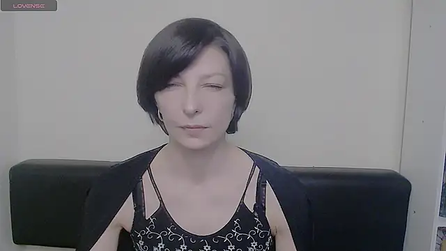 Snapshot of _AngeliaFlow_ chatting on February 19, 2025, 7:39 am AngeliaFlow online show from February 19, 2025, 7:39 am