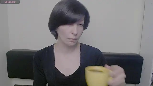 Snapshot of _AngeliaFlow_ chatting on February 20, 2025, 7:34 am AngeliaFlow online show from February 20, 2025, 7:34 am