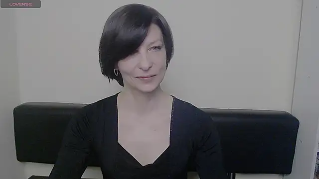 Snapshot of _AngeliaFlow_ chatting on February 20, 2025, 10:37 am AngeliaFlow online show from February 20, 2025, 10:37 am