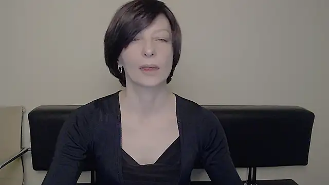 Snapshot of _AngeliaFlow_ chatting on February 22, 2025, 7:12 am AngeliaFlow online show from February 22, 2025, 7:12 am