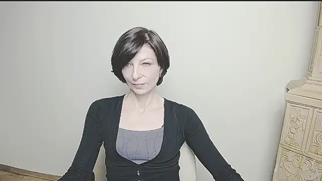 Snapshot of _AngeliaFlow_ chatting on March 1, 2025, 10:24 am AngeliaFlow online show from March 1, 2025, 10:24 am