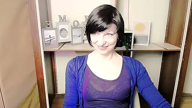  AngeliaFlow  online show from February 17, 2026, 8:11 am