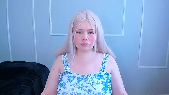 Snapshot of _leana_ chatting on February 12, 2026, 5:19 pm leana online show from February 12, 2026, 5:19 pm