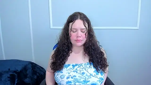  leana  online show from May 17, 2026, 6:26 pm
