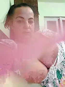 Snapshot of IvettkeXXX chatting on October 6, 2025, 2:36 pm IvettkeXXX online show from October 6, 2025, 2:36 pm