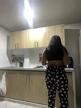 HannahFiore online show from March 14, 2025, 10:07 am