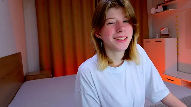 Bella amory online show from October 30, 2025, 3:13 pm