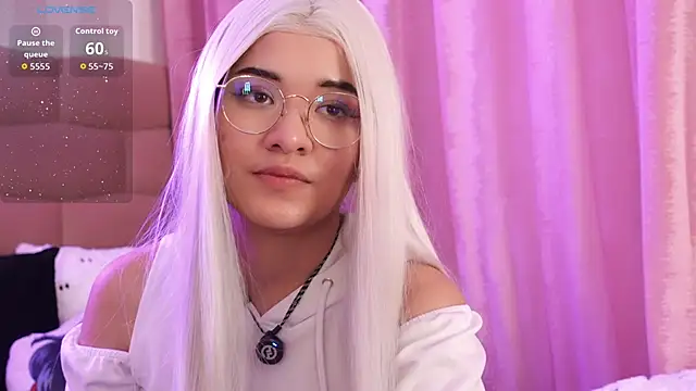 NataliaNovak online show from November 9, 2025, 9:13 pm