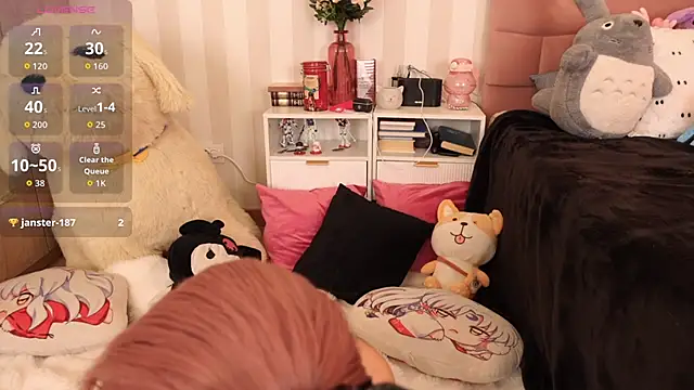 Snapshot of NataliaNovak chatting on February 11, 2026, 10:37 pm NataliaNovak online show from February 11, 2026, 10:37 pm