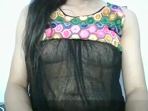 Snapshot of laila_10 chatting on February 26, 2026, 7:13 pm laila 10 online show from February 26, 2026, 7:13 pm