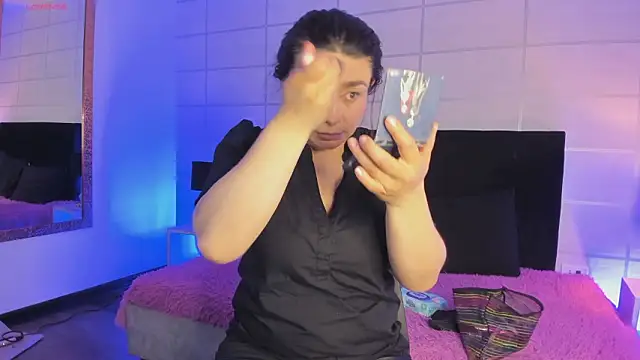 Snapshot of _michonne_ chatting on January 17, 2026, 10:24 pm michonne online show from January 17, 2026, 10:24 pm