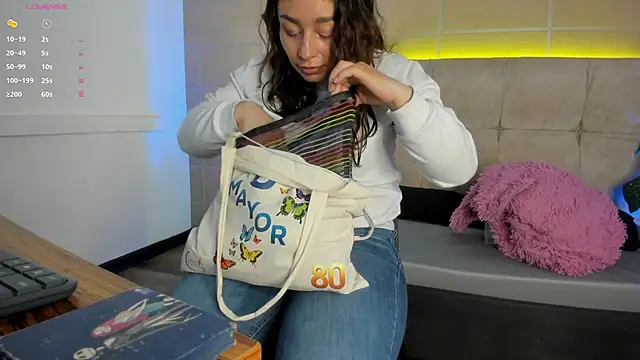 Snapshot of _michonne_ chatting on February 28, 2026, 3:40 am michonne online show from February 28, 2026, 3:40 am