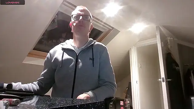 AdmiredThirty online show from January 17, 2026, 10:13 pm