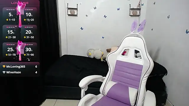 Snapshot of hello_kityy25 chatting on February 21, 2025, 3:45 am hello kityy25 online show from February 21, 2025, 3:45 am