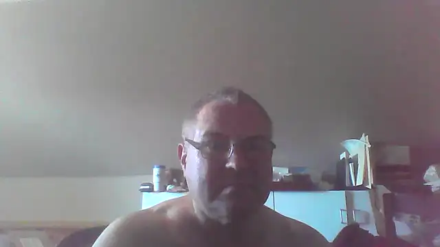 Snapshot of mkestr69 chatting on September 11, 2025, 9:59 pm mkestr69 online show from September 11, 2025, 9:59 pm