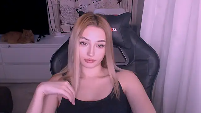 beauty blonde online show from November 26, 2025, 2:34 am