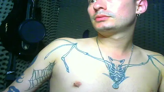 vampireathome online show from March 19, 2025, 4:03 am