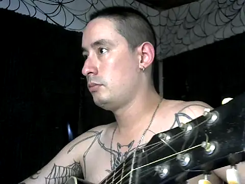 Snapshot of vampireathome chatting on February 4, 2026, 6:36 pm vampireathome online show from February 4, 2026, 6:36 pm