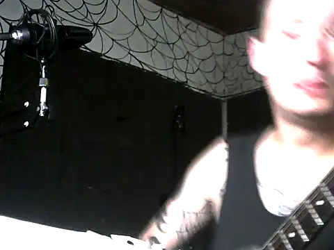 Snapshot of vampireathome chatting on February 20, 2026, 8:09 pm vampireathome online show from February 20, 2026, 8:09 pm