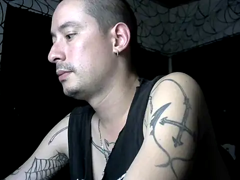 Snapshot of vampireathome chatting on March 11, 2026, 4:51 am vampireathome online show from March 11, 2026, 4:51 am