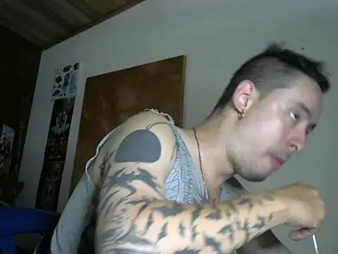 Snapshot of vampireathome chatting on July 9, 2026, 6:23 pm vampireathome online show from July 9, 2026, 6:23 pm