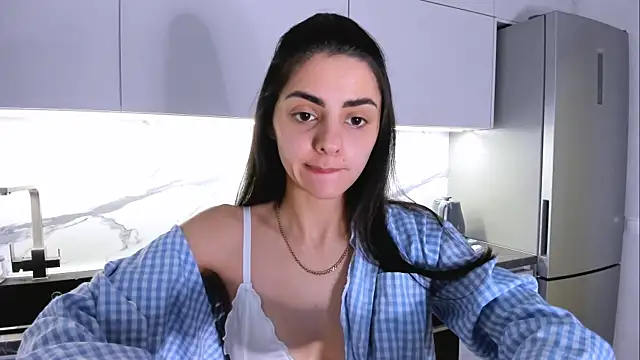 EmiliaZen online show from February 19, 2025, 2:34 pm