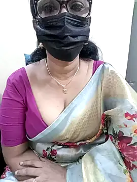 niiveditha online show from February 7, 2025, 10:52 pm