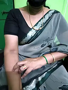 niiveditha online show from March 13, 2025, 1:40 pm